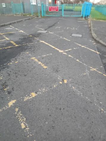 Nethercraigs Court Yellow Lines.jpg
