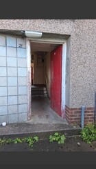 Close - Pine Crescent